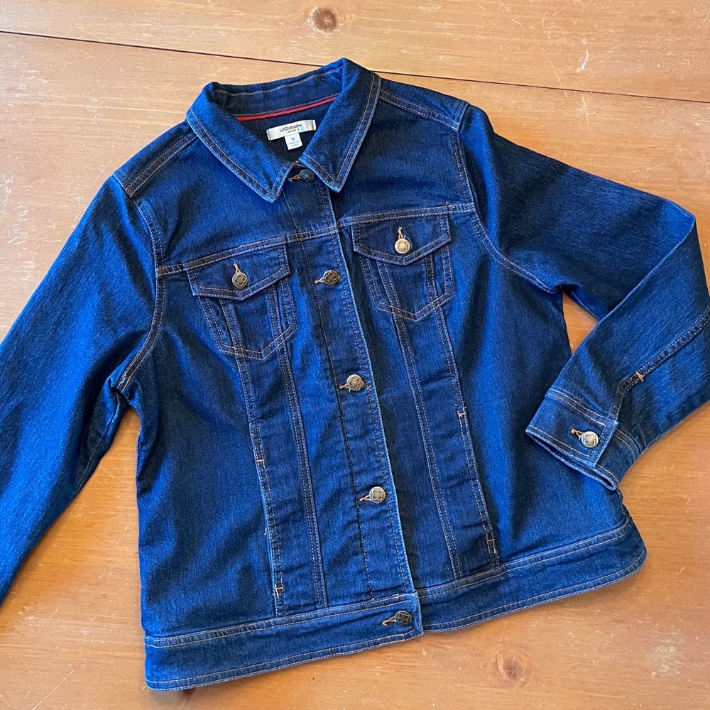 Liz Claiborne Women’s Denim Jacket Size M